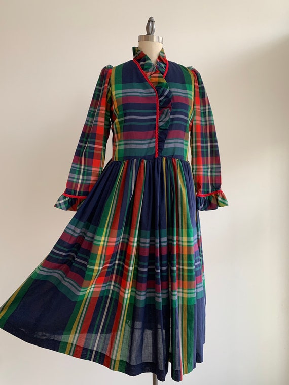 Wedding dresses with tartan cheap trim