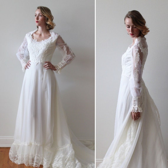 Vintage 1970s - 80s Long Sleeved Organza Wedding D