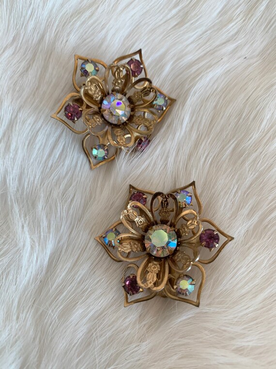 Vintage 1960's AB Flower/Star Design Clip On Earr… - image 4