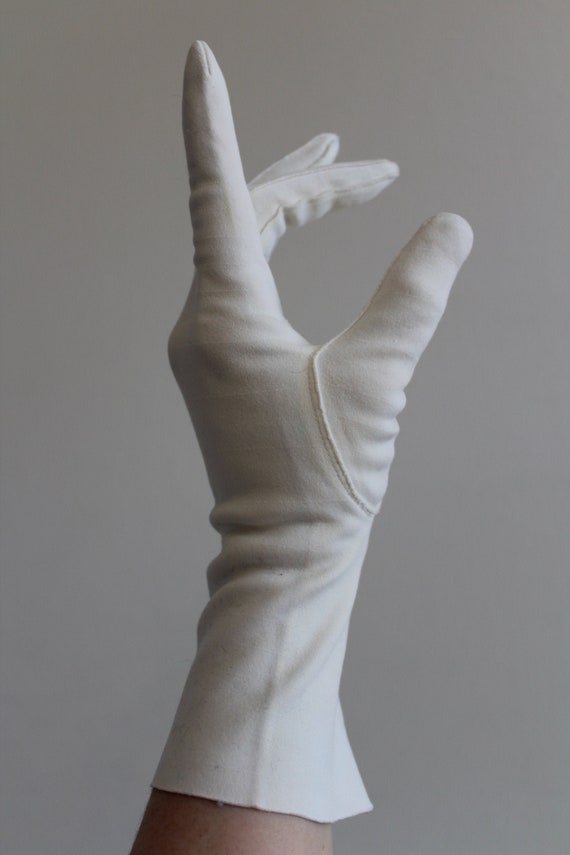 Vintage Hand-Sewn Mid-Length Ivory tone Gloves