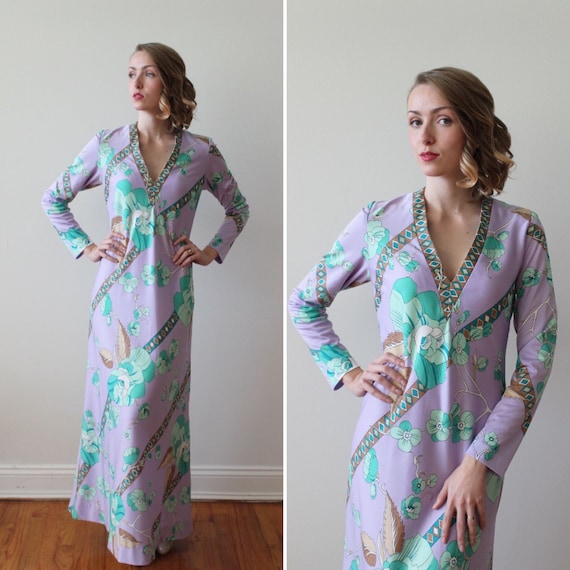 Vintage 1970s Lilac Long Sleeved Maxi Dress with T