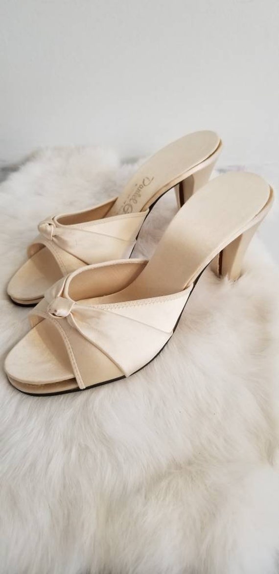 Vintage 1940s Satin Champagne Handmade Daniel Gree