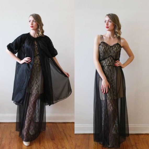 Vintage 1950s - 60s Black Lace Night Gown Peignoi… - image 1