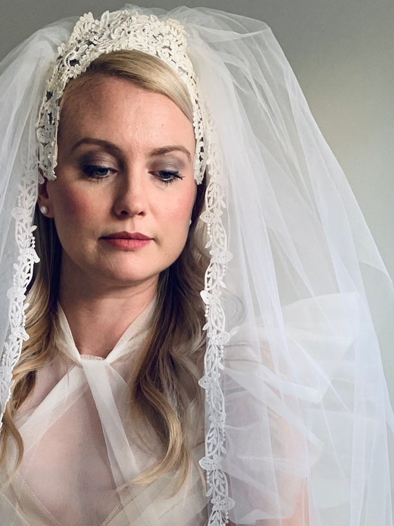 Vintage 1960s Lace Applique Edge Veil With Headpiece and Blusher