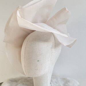 Vintage 1980s-90s Blush Organza Floral Fascinator Headpiece Wedding/Bridal/Formal