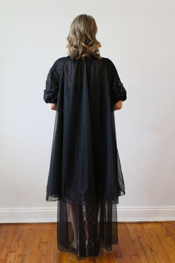 Vintage 1950s - 60s Black Lace Night Gown Peignoi… - image 5