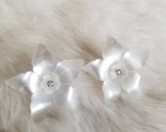 Boucles D'oreilles Anciennes Plaqué Or Avec Fleur Lucite - Style Art Déco, Occasion