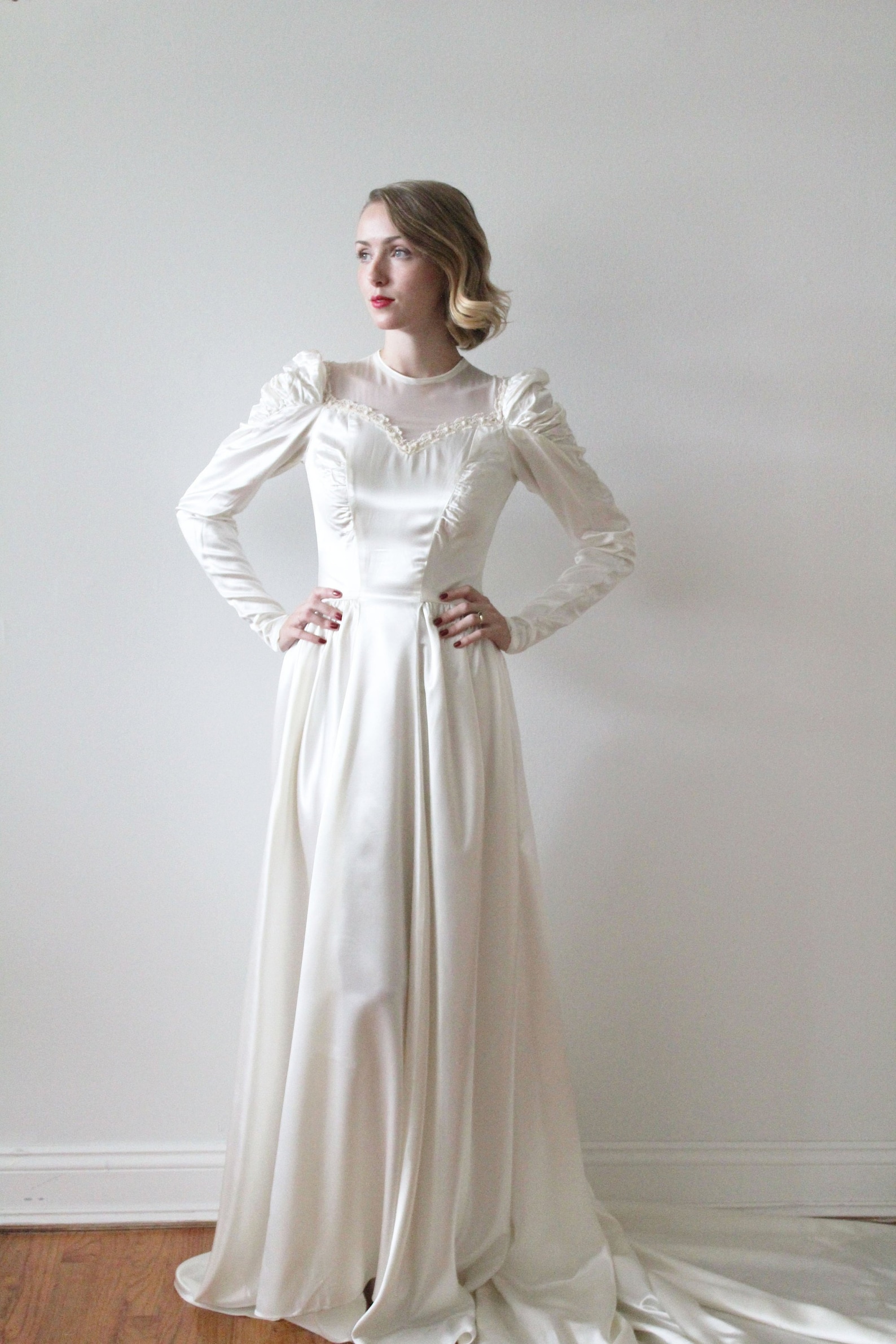 Vintage 1940s Satin Long Sleeved Wedding Dress With Illusion Neckline - Etsy