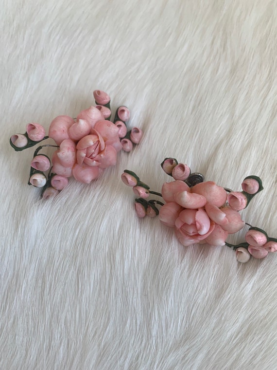 Vintage 1930's Painted Pink Shell Earrings - Flowe