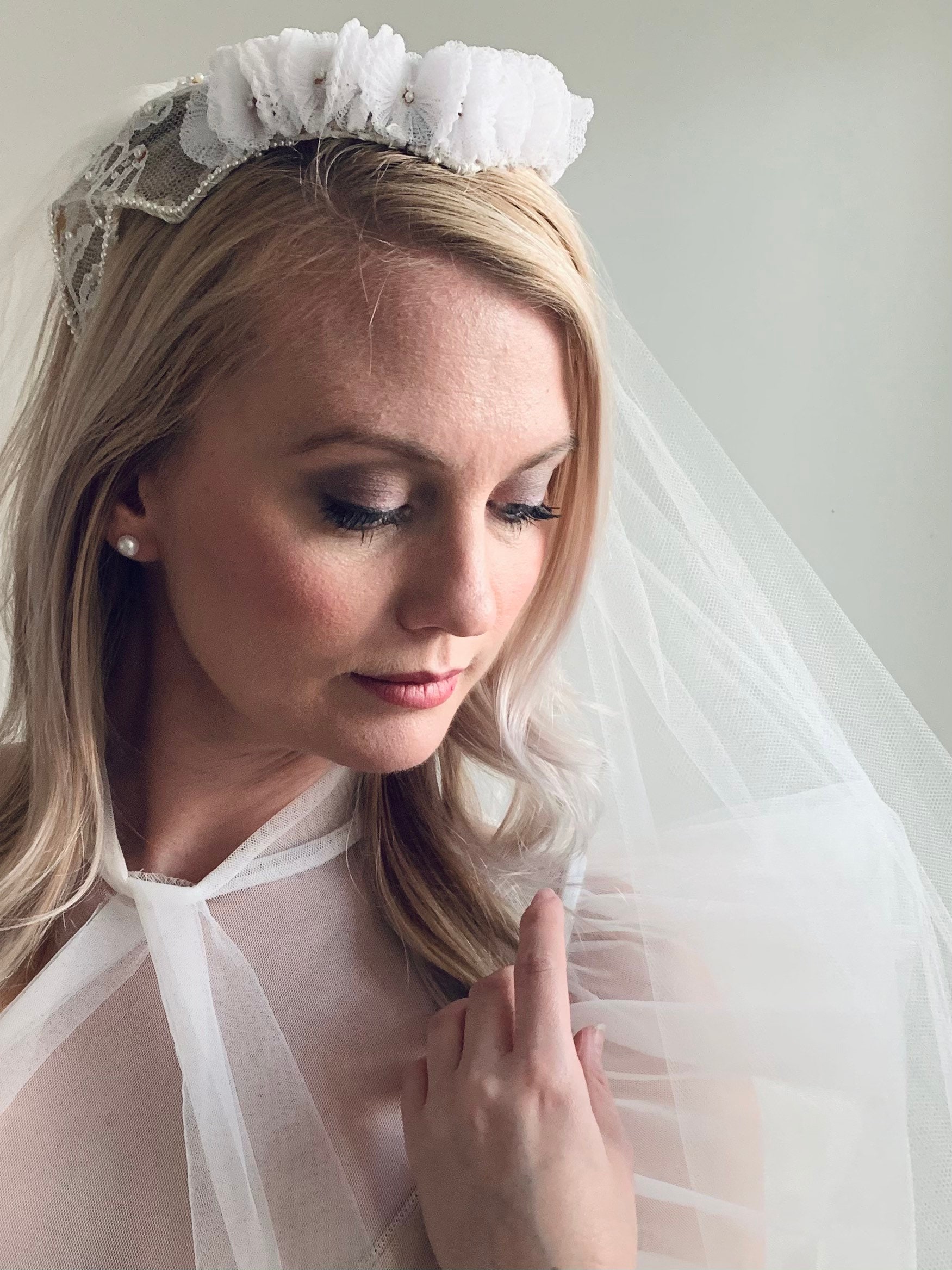 Vintage Miss Lillian Vogue Bridals Wedding Headpiece Tulle Faux Pearls Beaded Vintage 1950 main image 2