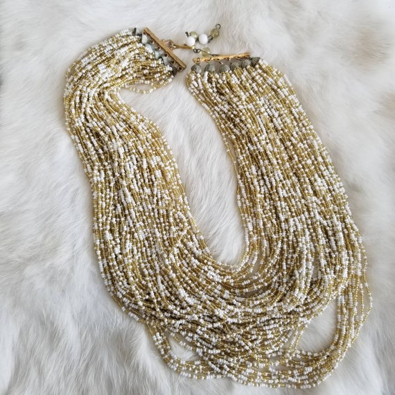 Vintage 1960s-70s Gold and White tone Beaded Stat… - image 8