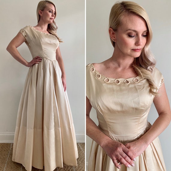 Vintage 1950's Champagne Tone Silk Satin Wedding … - image 1