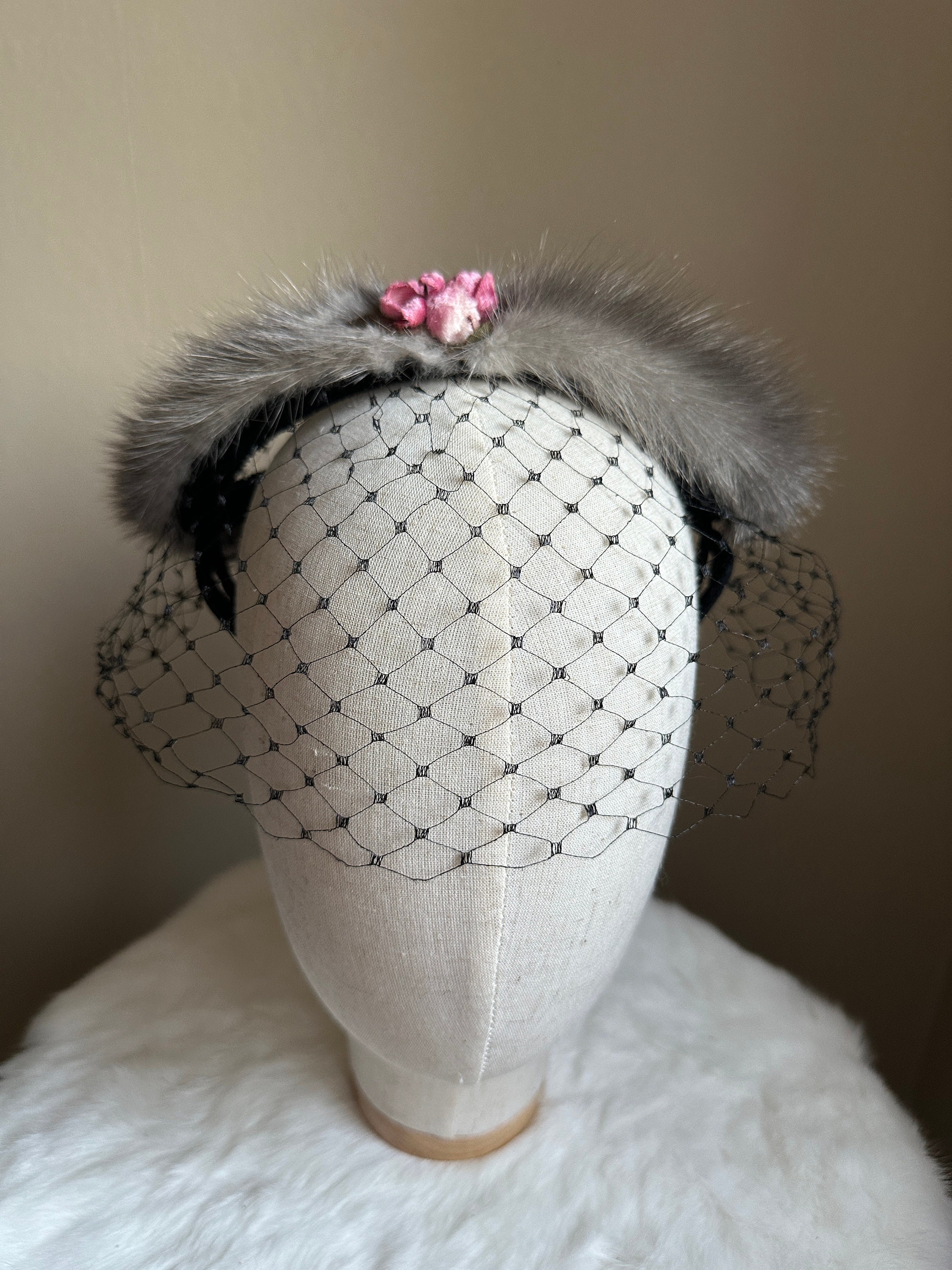 Vintage 1940s Black Feather Fascinator Birdcage Veil Hat Mid Century Chic birdcage veil hat products for sale | eBay main image 4