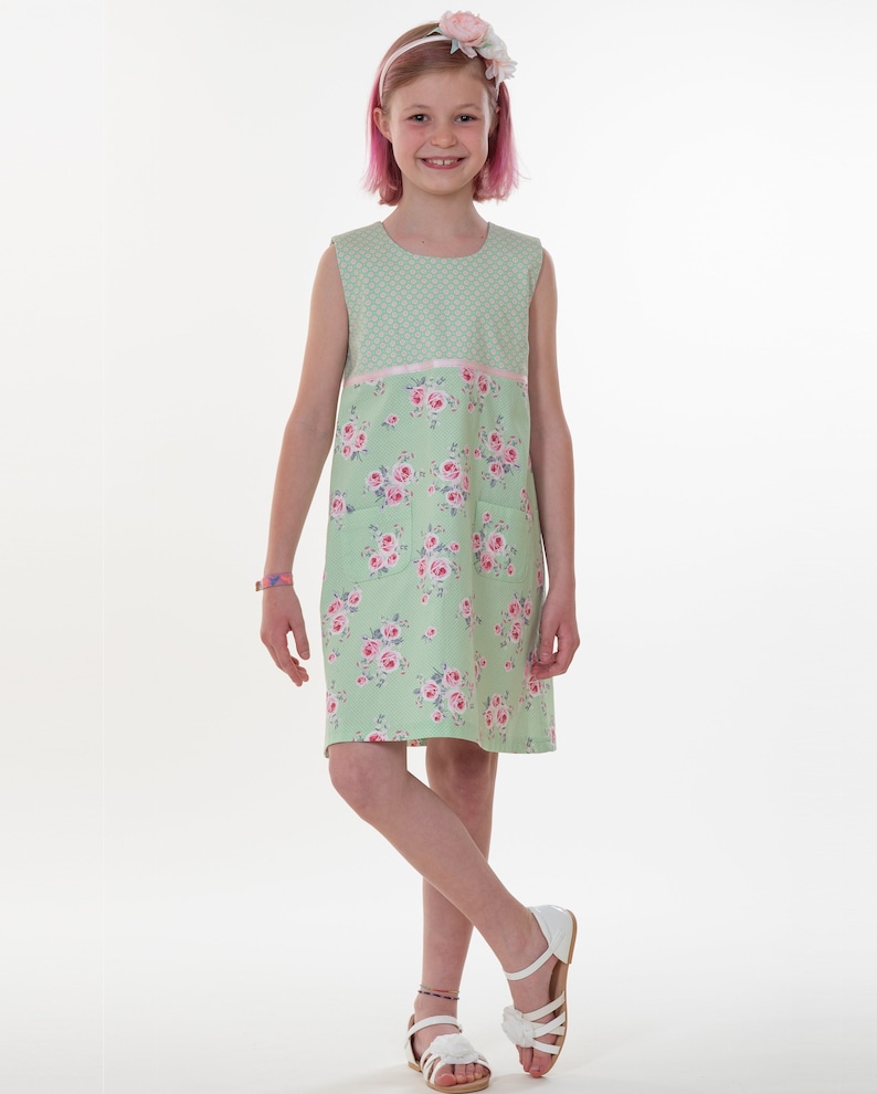 Mädchen Kleid in A-Linien mit verdecktem Reißverschluss Tasche und Zierband GEMMA Größen 92-158 Schnittmuster pdf von Patternforkids Bild 9