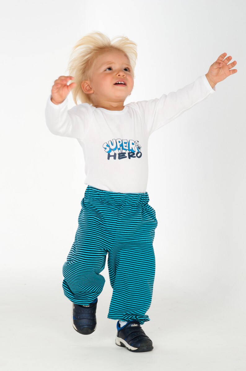 Kinderhose aus Jersey mit Bündchen
