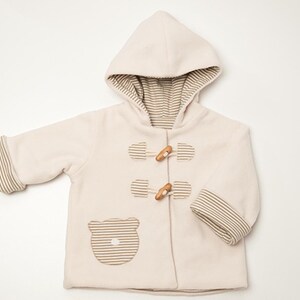 Kapuze nah, Jacke komplett flach gezeigt, Taschen und Streifenfutter, walkjacke baby schnittmuster Hinweis