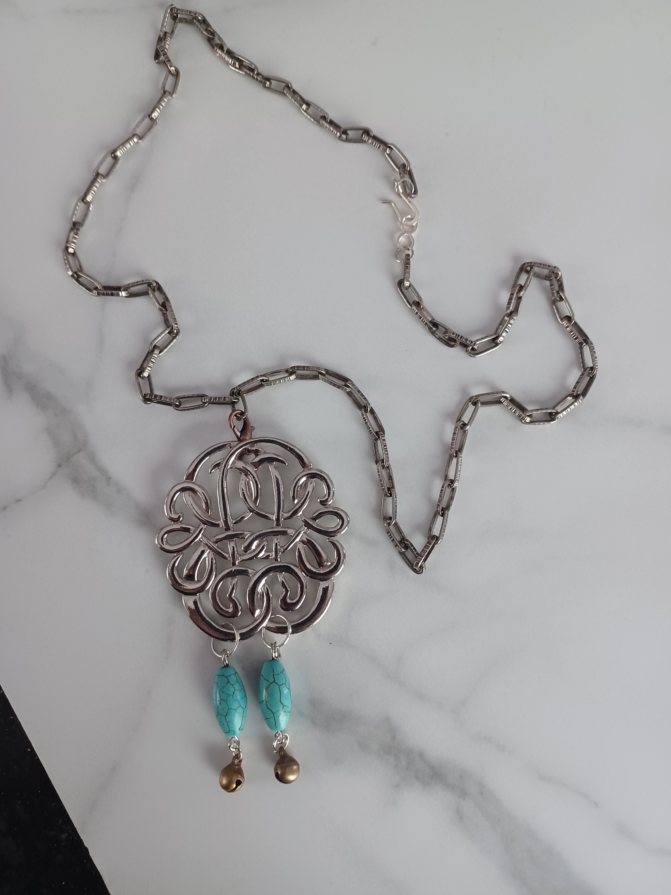 Malibu mandala blue necklace deals