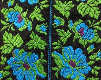 Vintage Guitar Strap – Seatbelt Strap – ‘The Russ’ in Blue Rose Print