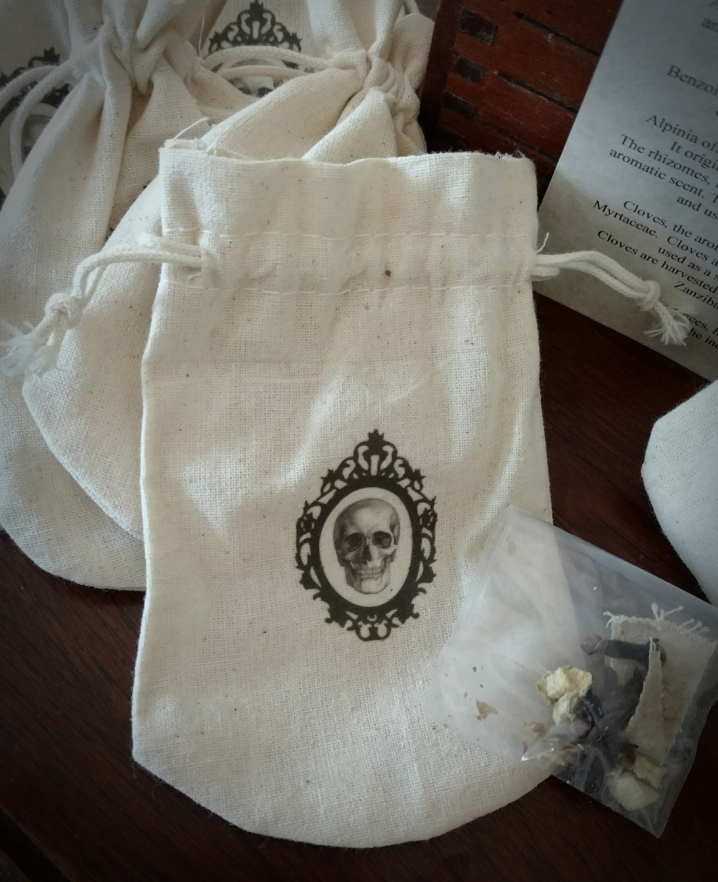 Plague Bag Pocket Full of Posies Etsy