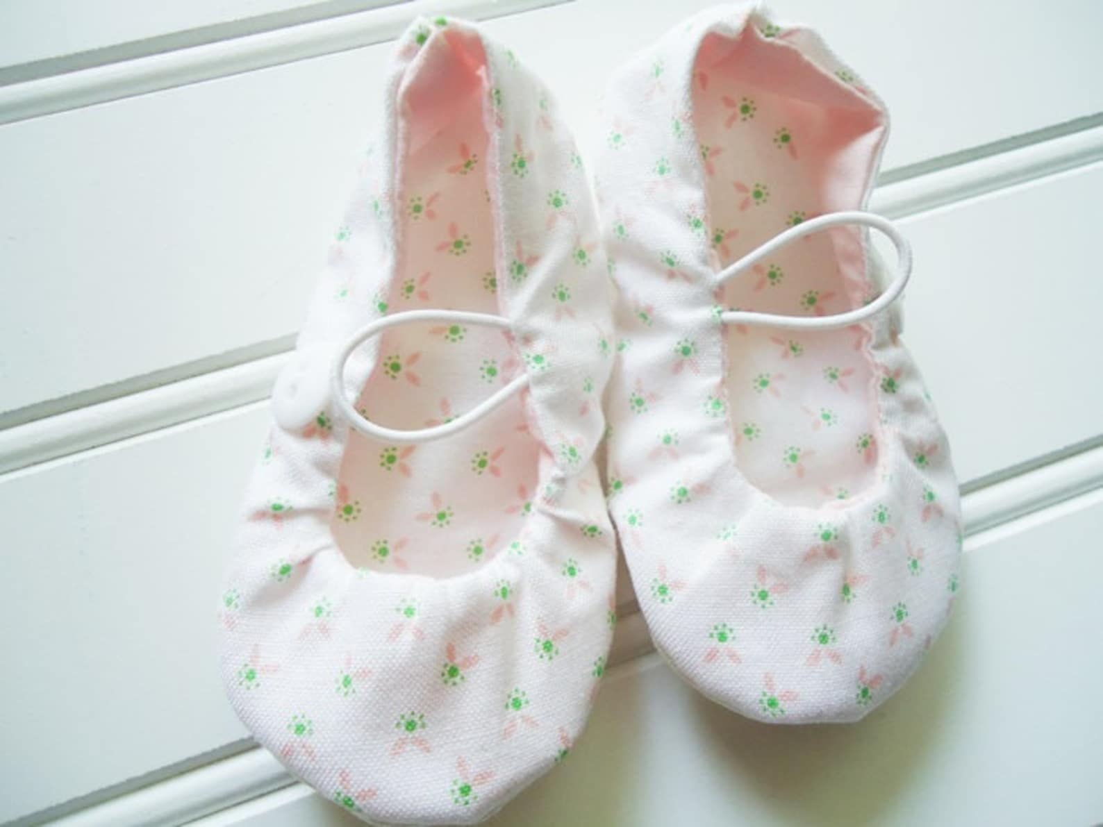 ballet flat slippers - delicate pink floral {size newborn}