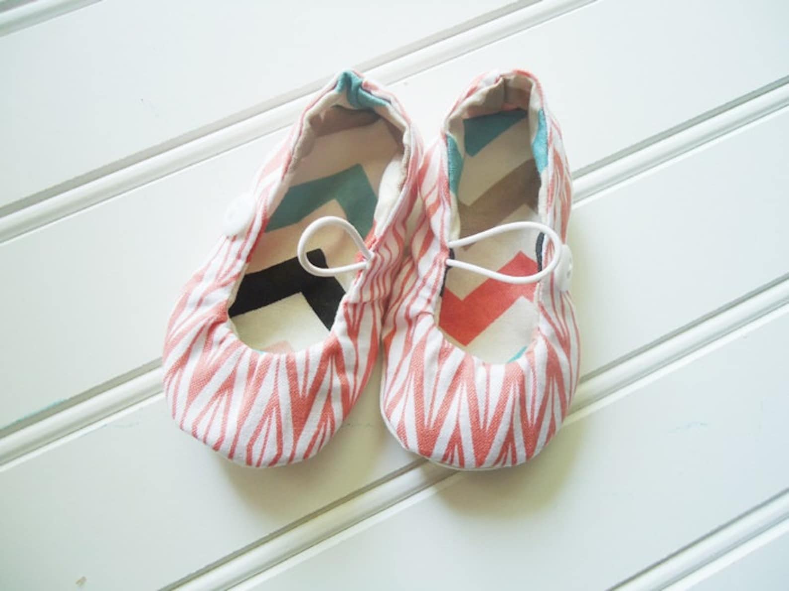 ballet flat slippers - coral geo stripes {size newborn}