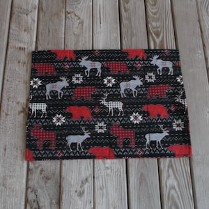 Winter cabin cotton quilted placemats, Christmas deer and bear placemats, lodge holiday placemats, holiday gift, set of 4