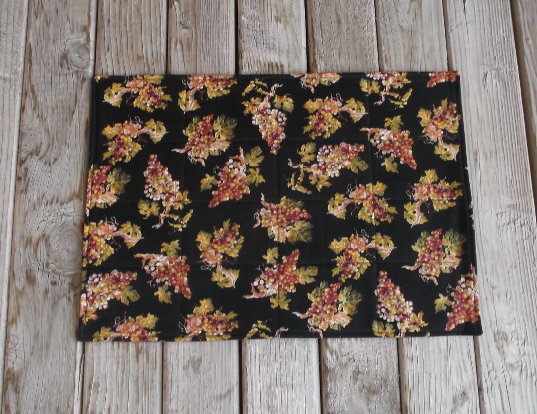 Grape Cluster Placemats, Fabric Placemats, Quilted Placemats, Handmade Placemats, Wine Lover