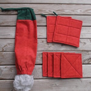 Hot peppers decor kitchen gift set, plastic bag holder, potholders, coasters, under 25 dollars, 7 piece set