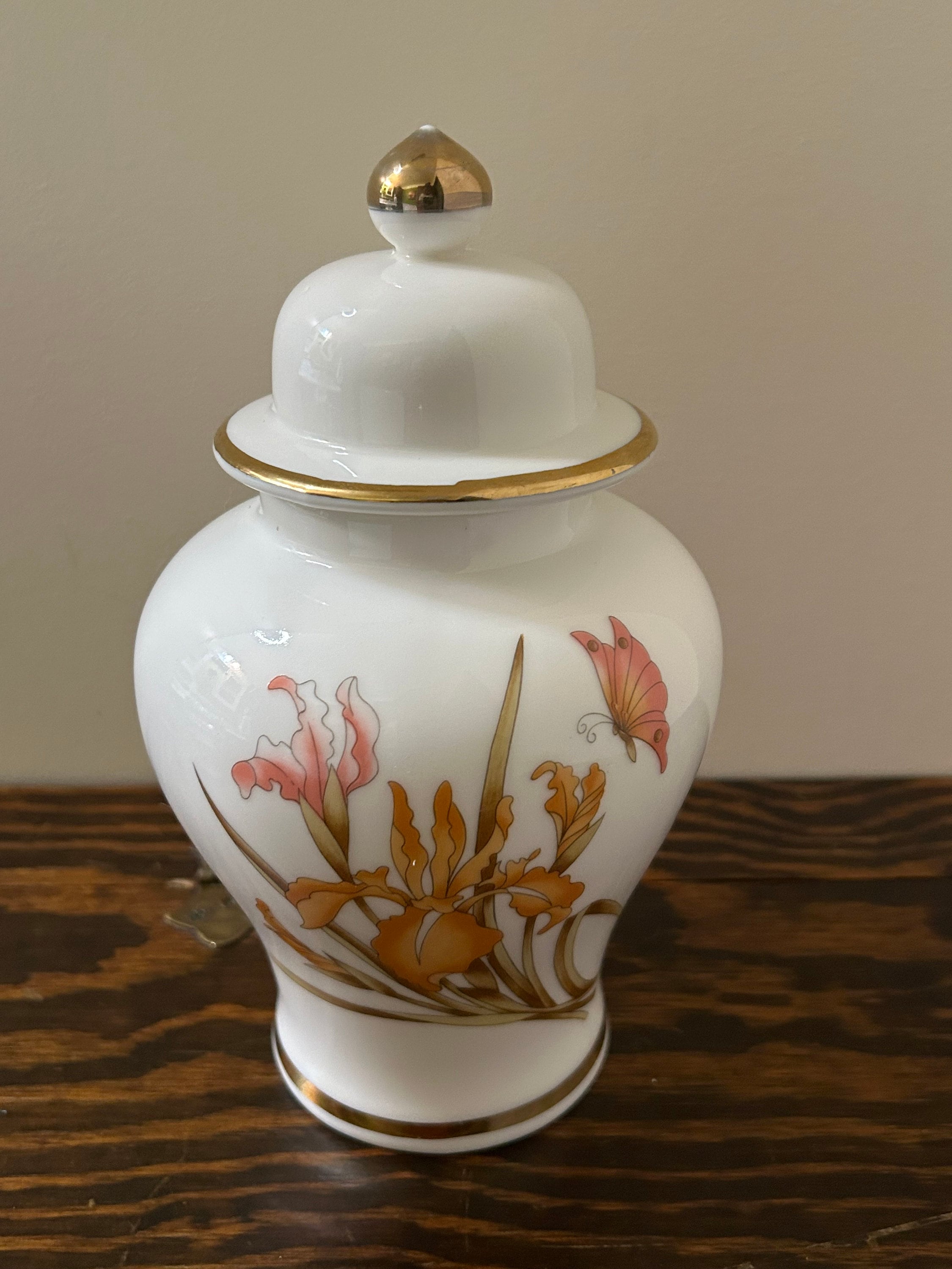 Vintage Japanese Porcelain Ginger Jar With Lillies & Butterfly - Etsy
