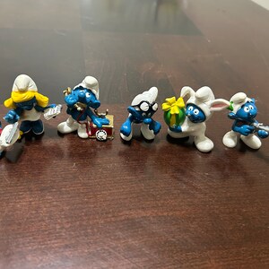 Vintage Smurf figurines - set of 6
