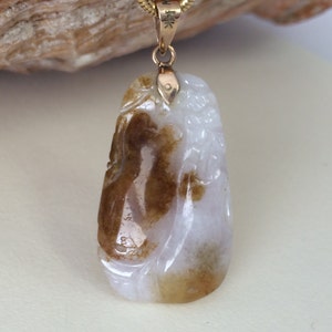 Vintage Jade Pendant 14kt Gold