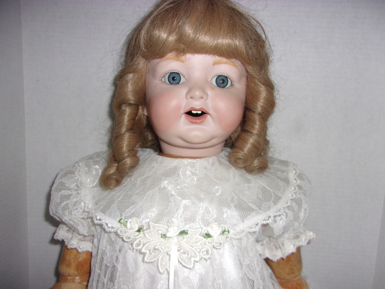 doll artist