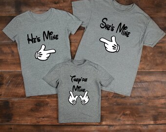 Op Disney geïnspireerde T-shirts T-shirt He's Mine She's Mine Their Mine Mickey Glove Hand wijzend - vakantie - cruise - stel - familieshirts
