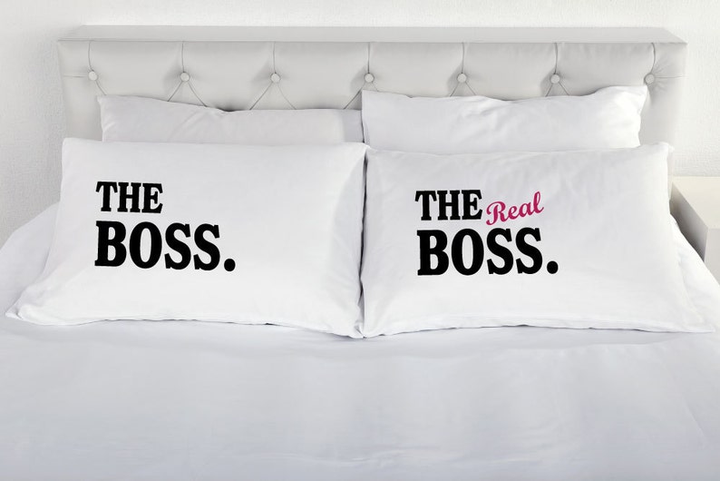 MR /& MRS WEDDING GIFT CUSHIONS THE BOSS /& THE REAL BOSS PERSONALISED COVERS