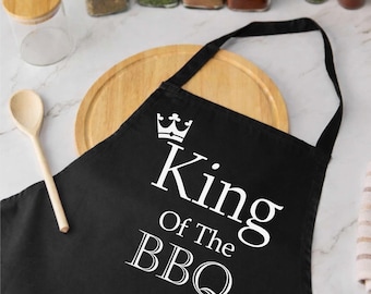 Grembiule "Re del BBQ" nero, idea regalo per la festa del papà, compleanno e Natale, regalo divertente per lui, grembiule nero originale per uomo
