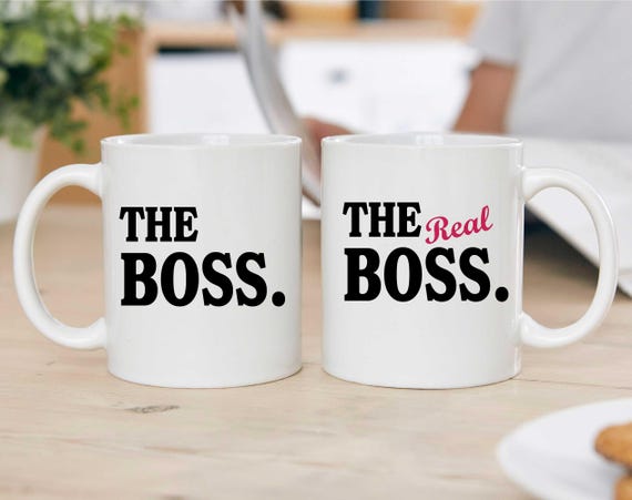 Geschenk Paare Tassen-Set - The Boss & The Real Boss, perfektes Geschenk für Frau, Mann, Freund, Freundin, lustige Kaffeetassen