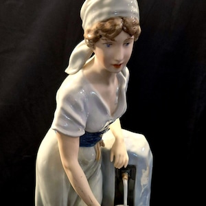Vintage Royal Dux Figurine - Royal Dux Rebecca At The Well - Royal Dux Czechoslovakia - Royal Dux Bohemia - Royal Dux