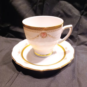 Vintage 1970&#39;s Winterling Roslau Bavaria Germany Teacup & Saucer