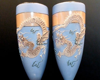 Dragonware - Moriage - Dragonware Wall Vase - Wall Pocket - Wall Planter - Hotta Yu Shoten & Co. Japan - Circa 1920 - 1940 Japanese Vase