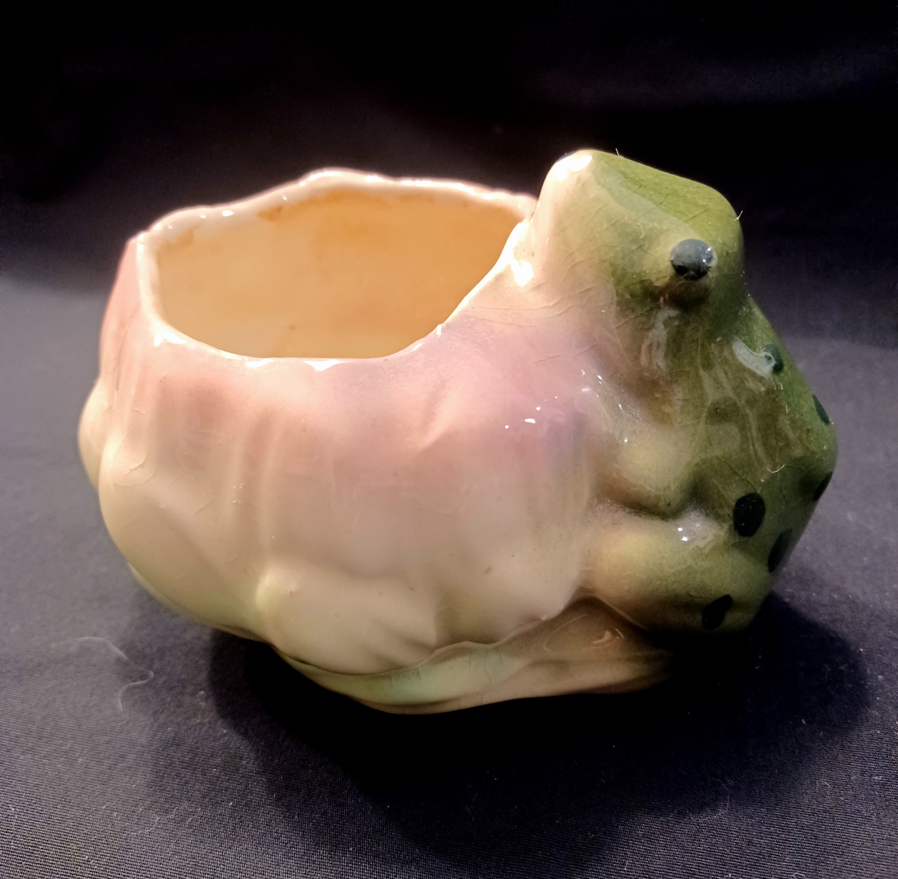 1940S Mccoy Round Vase Planter:  Value, History & Where To Find One - f3ayumu