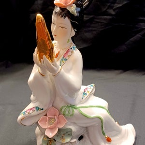 Japanese Geisha Figurine - 1950&#39;s Porcelain Geisha - Porcelain Geisha - Chinoiserie - Porcelain Japanese Geisha - Geisha Figurine