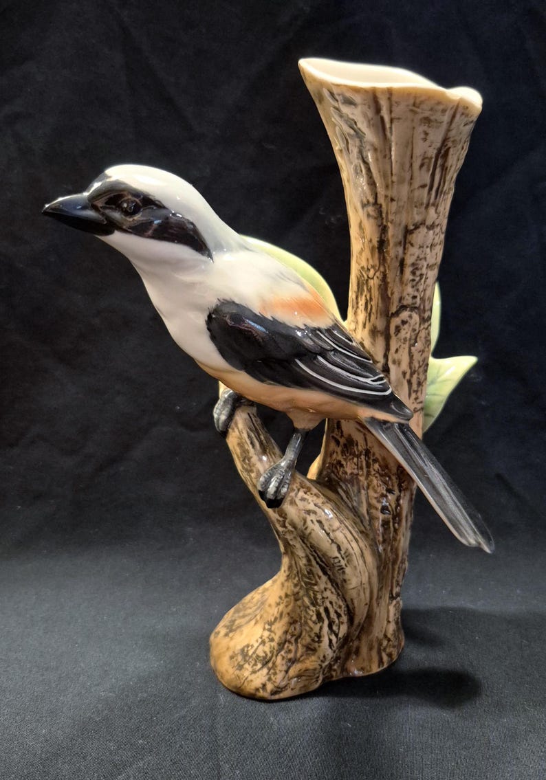 Franz Porcelain Long Tailed Shrike Bird Vase - Thumbnail 4