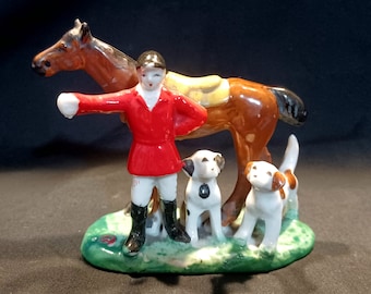 Made In Japan - Maruyama Toki Yamashiro Ryuhei Seto - English Jockey with Horse and Hunting Dogs - Antique Fox Hunt figurine - Circa 1920&#39;s