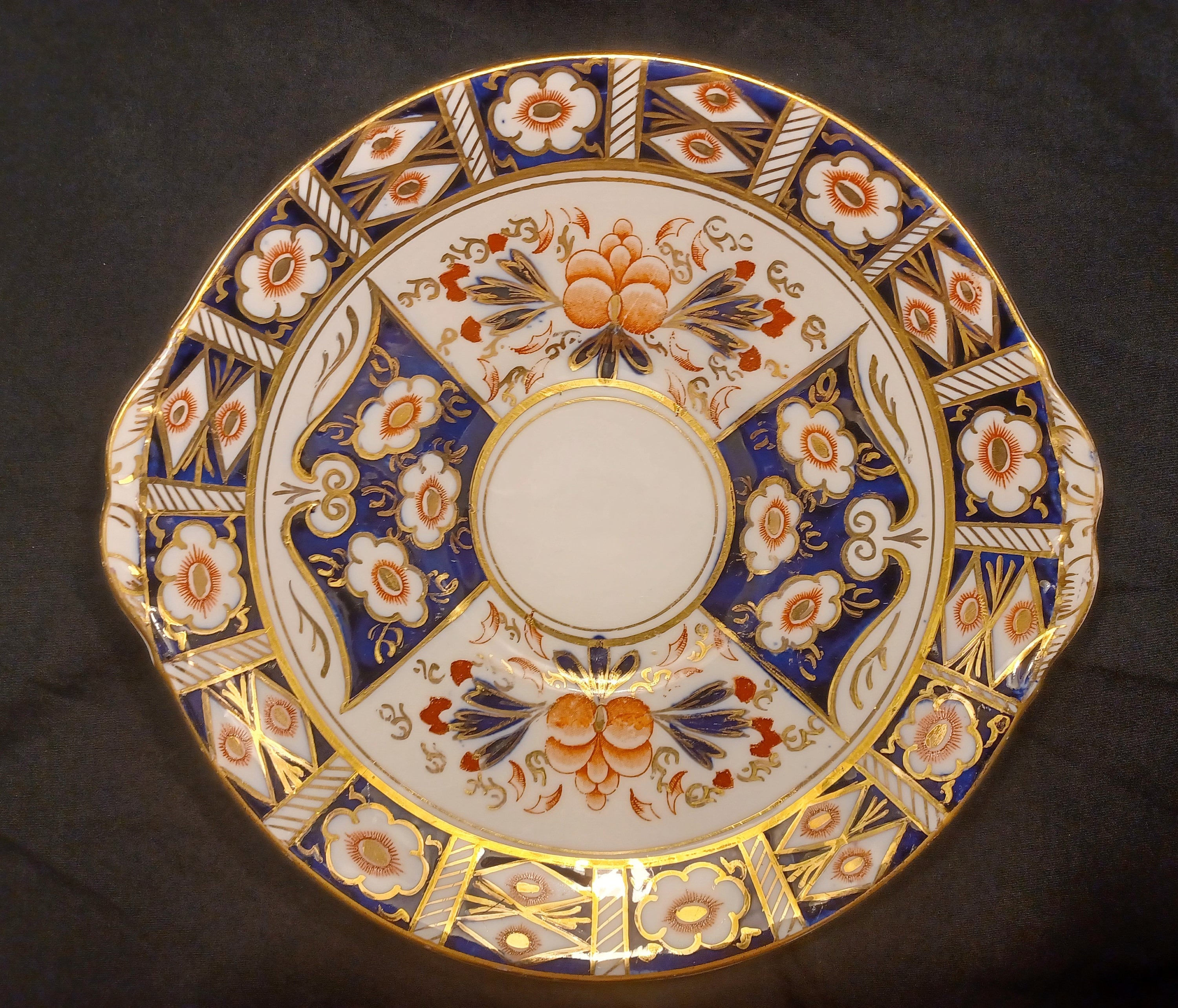  CROWN DERBY オールドイマリ2451プレート 大皿　額縁 Royal Crown Derby Traditional Imari 2451 Pattern Ruffled