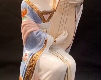 Japanese Geisha Playing A Biwa | Vintage Geisha Figurine | Geisha | Chinoiserie | Porcelain Japanese Geisha - Geisha Playing Biwa Lute