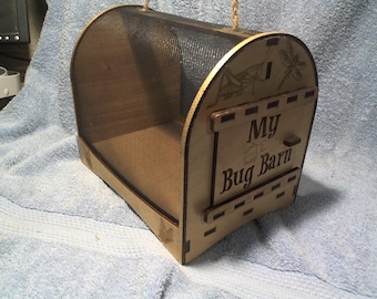 Insect carrier habitat Bug Barn home