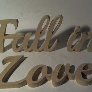 Letras de guión independientes Fall in Love