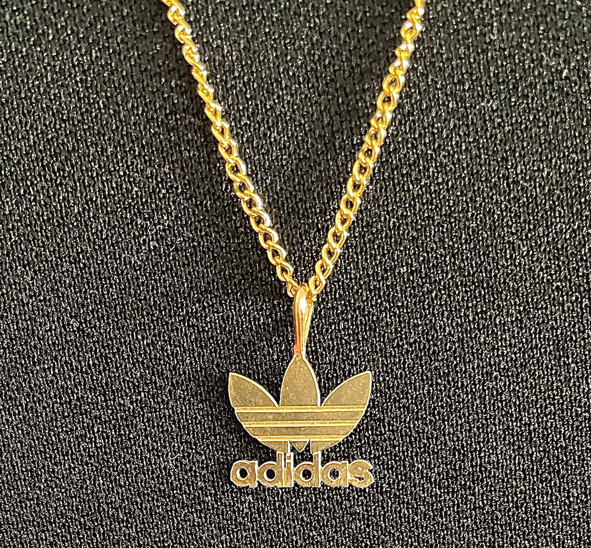 Dormitorio Sonrisa capital Throwback 10k Gold Adidas Pendant Necklace - Etsy