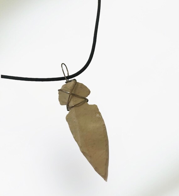 Native American Wire-wrapped Stone Arrowhead Neck… - image 1