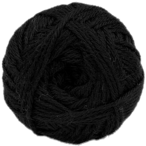 Peut inclure: Une pelote de laine noire, bien enroulée. La laine semble être une fibre épaisse et texturée, adaptée aux projets de tricot ou de crochet. La couleur foncée offre un contraste audacieux pour divers projets créatifs.